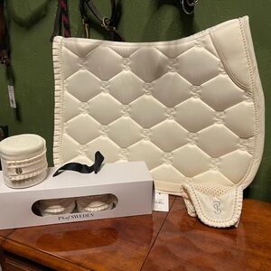 PS of Sweden White Equestrian Saddle Pad Set